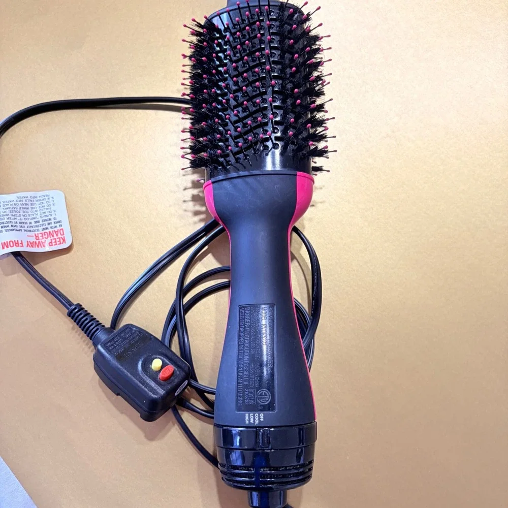 Revlon One-Step Hair Dryer and Volumizer Hot Air Brush Black Pink RVDR5222